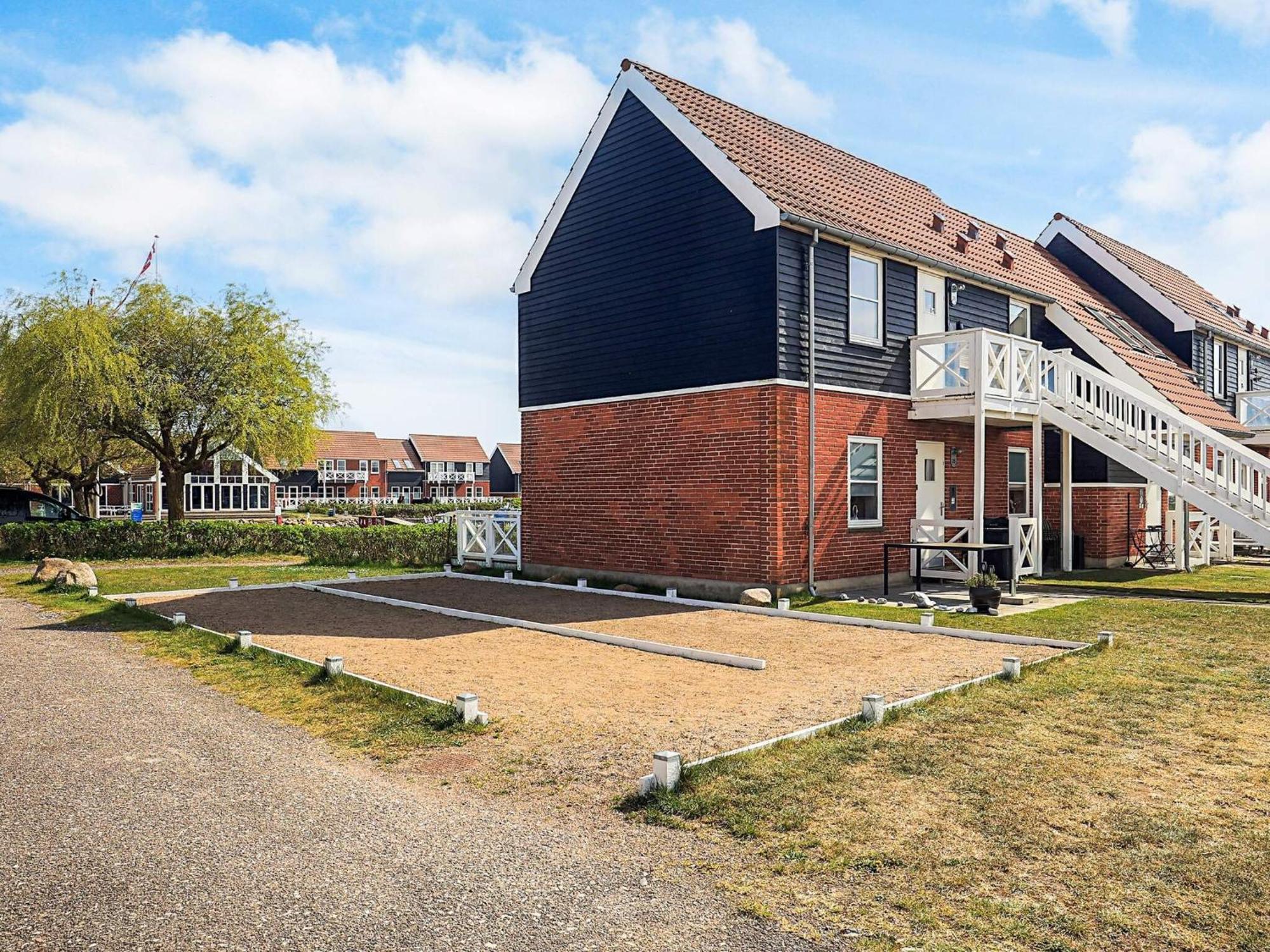 4 Person Holiday Home In Borre エクステリア 写真