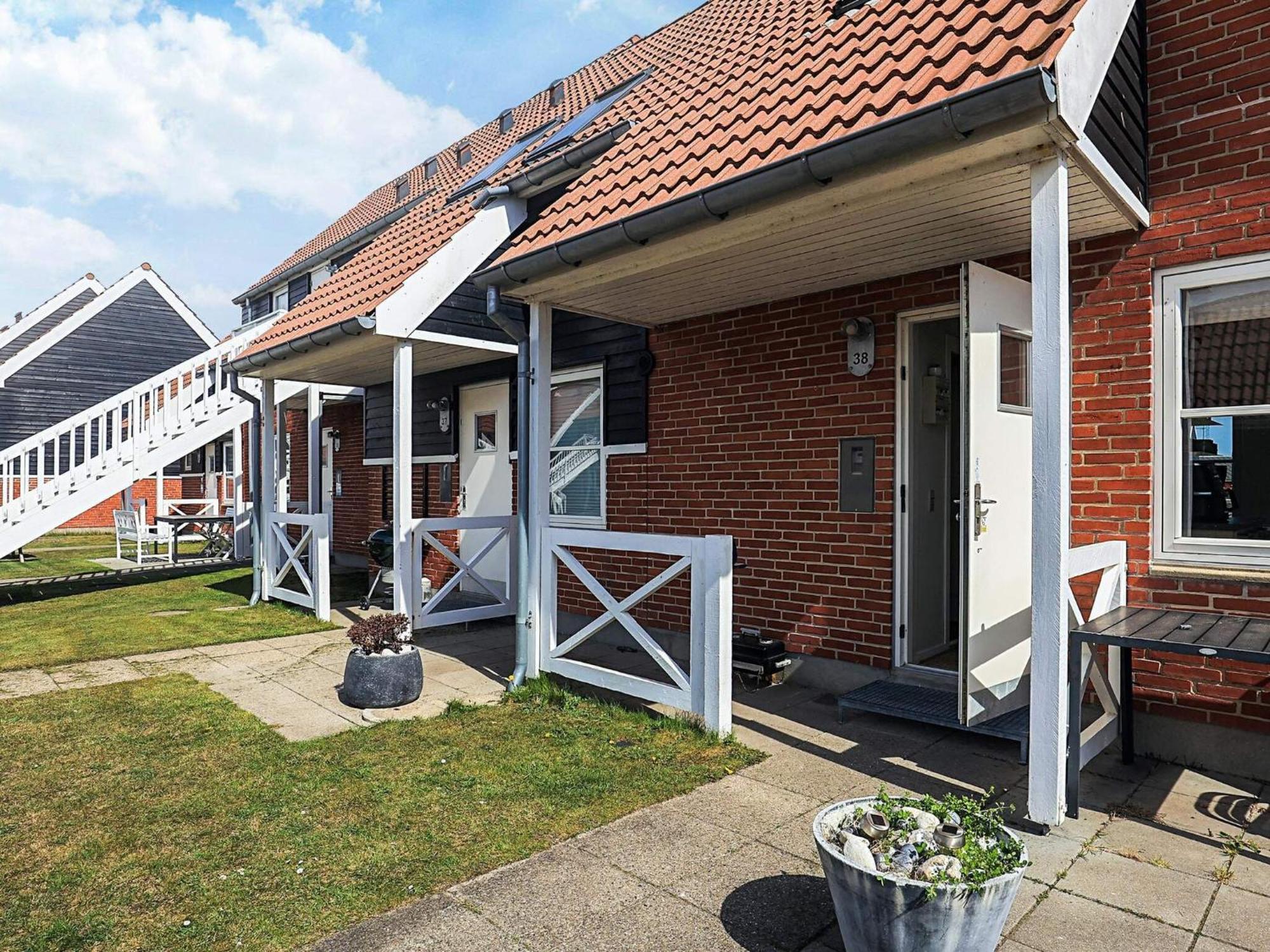 4 Person Holiday Home In Borre エクステリア 写真