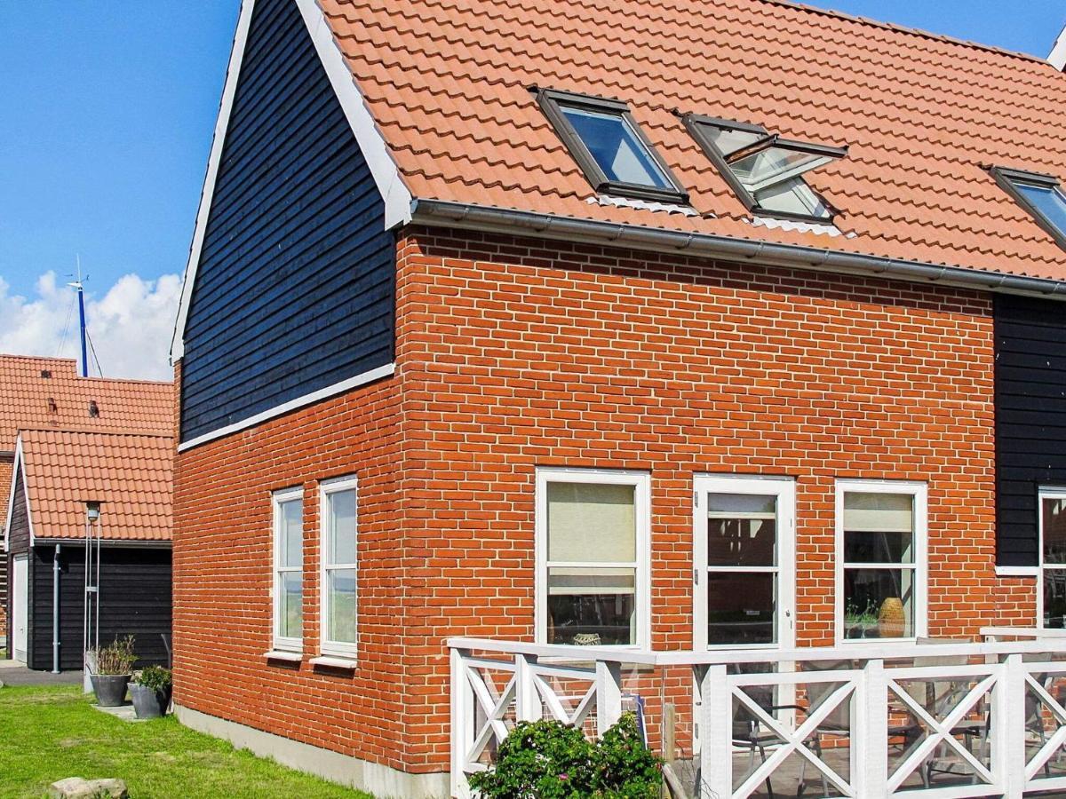 4 Person Holiday Home In Borre エクステリア 写真