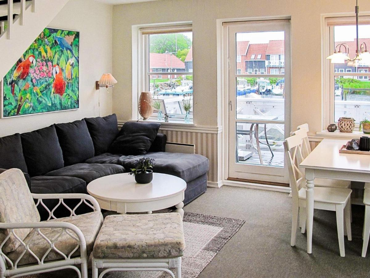 4 Person Holiday Home In Borre エクステリア 写真