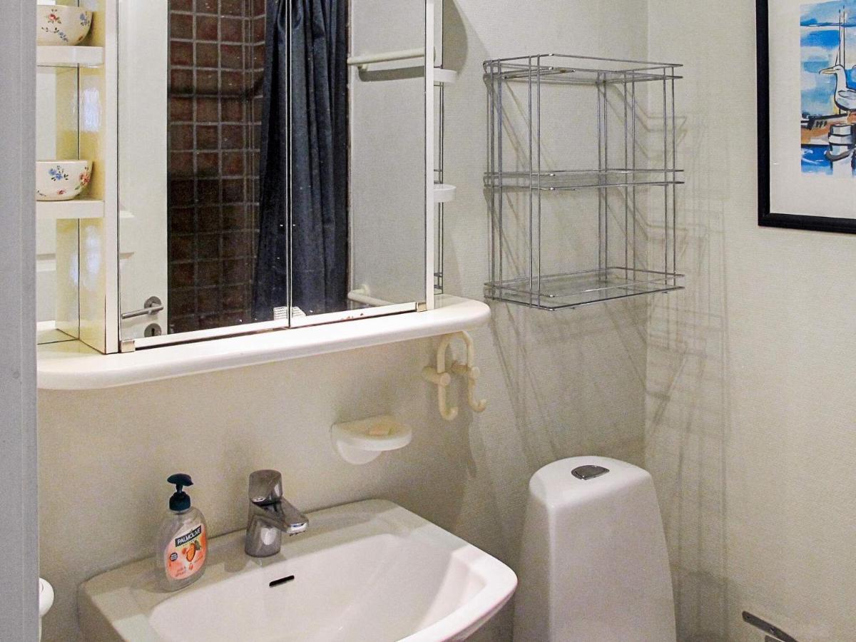 4 Person Holiday Home In Borre エクステリア 写真