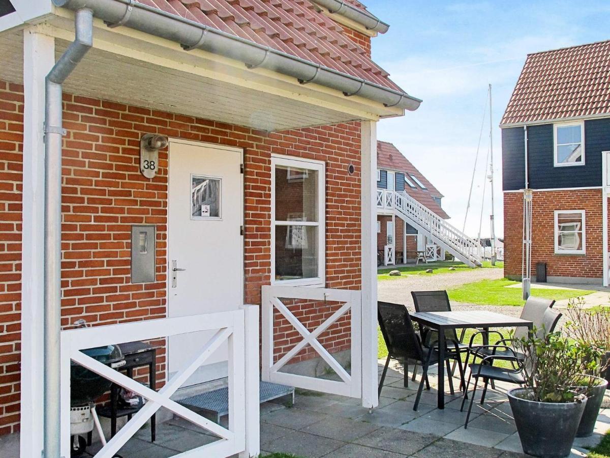 4 Person Holiday Home In Borre エクステリア 写真