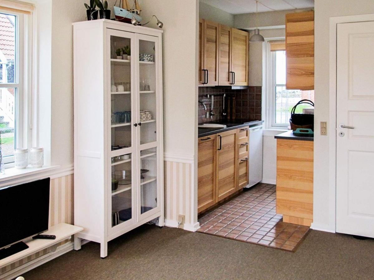 4 Person Holiday Home In Borre エクステリア 写真